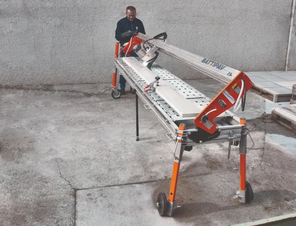 Professional tool for cutting stone and tiles