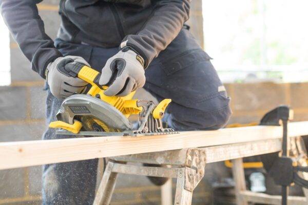 image-445.jpg Ketassaag 1650W 190mm Stanley