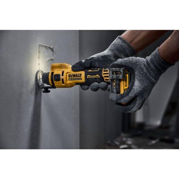image-675.jpg Kipsplaadi lõikur DeWALT DCE555N 18 V