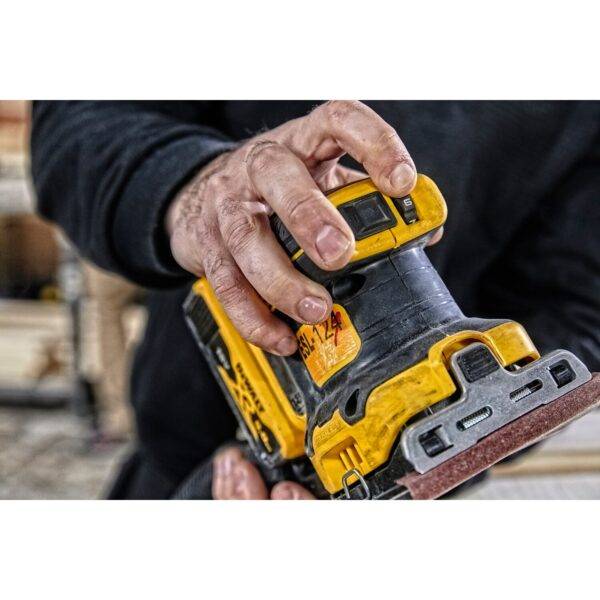 image-825.jpg Vibratsioonlihvimismasin DCW200NT 18V, DeWALT